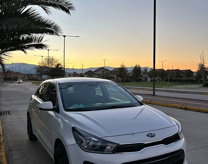 KIA RIO 5 2018