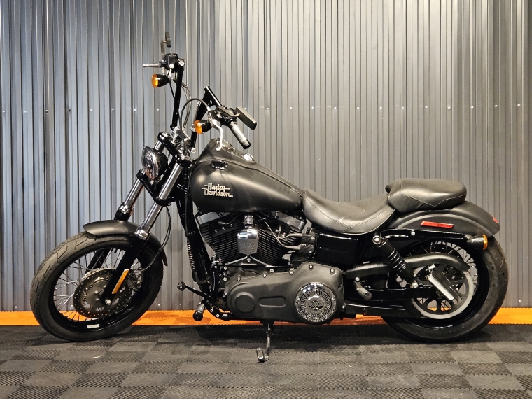 Harley-davidson Street bob Dyna 96 2013 Usado en BMW Premium Selection Harley-davidson Street bob Dyna 96 2013 Usado en BMW Premium Selection