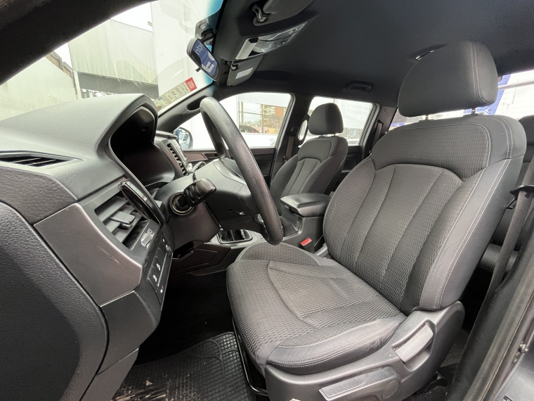 SsangYong Grand Musso — foto 11 de 24