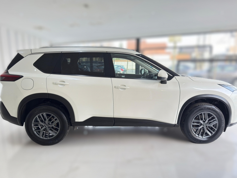 Nissan X-trail 4x2 7p Cvt 2.5 2023 Usado en Automotriz Olea Flaño