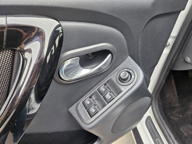Renault Oroch Intens Cd Mt 2.0 2019 Usado  Usado en Kovacs Usados