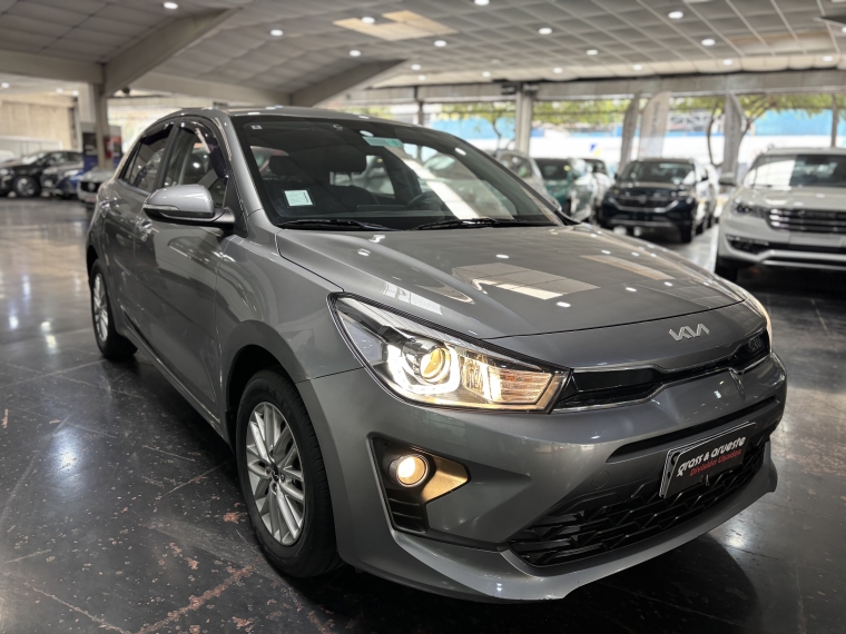 Kia Rio 5 Ex 1.4l 6mt Ci Full 2023  Usado en Grass & Arueste