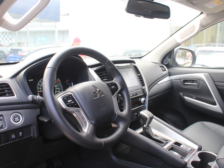 Mitsubishi Montero sport Montero Sport 3.0 Aut 2024 Usado en Rosselot Usados