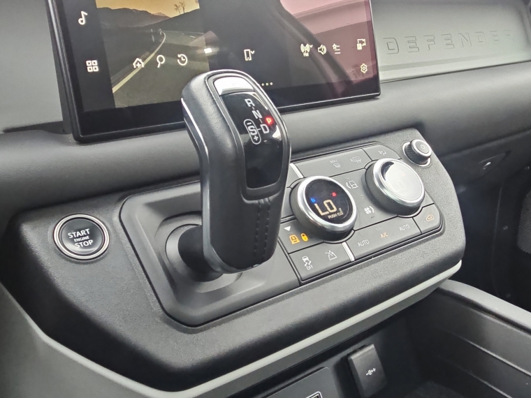 Land rover Defender 130 3.0i X Dynamic 2024 Usado Usado en BMW Premium Selection Land rover Defender 130 3.0i X Dynamic 2024 Usado Usado en BMW Premium Selection