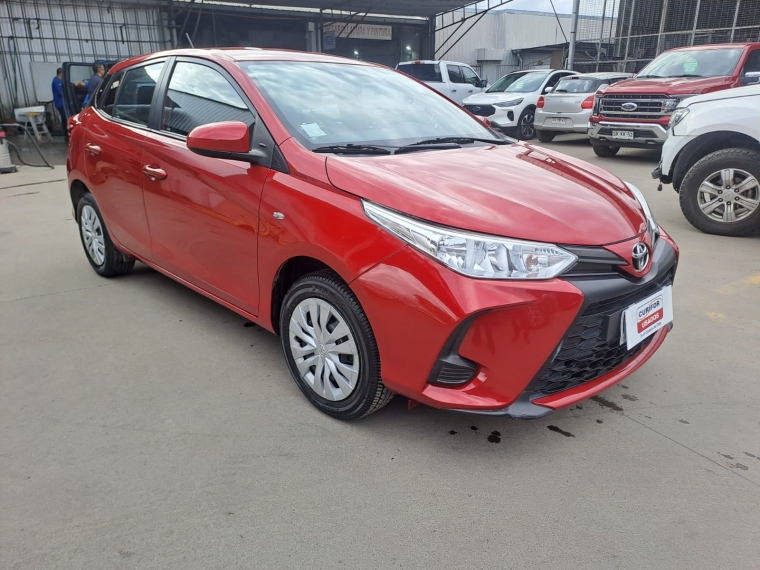 Toyota Yaris Hb Otto 1.5 2022  Usado en Curifor Usados - Promociones