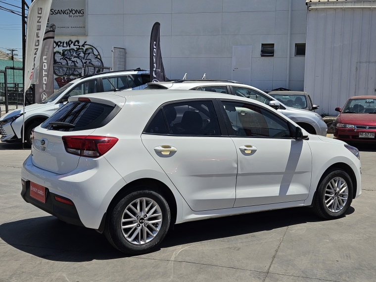 Kia Rio 5 Rio 5 Lx 1.4l 6mt Ac Ci - 2126 2021 Usado en Rosselot Usados