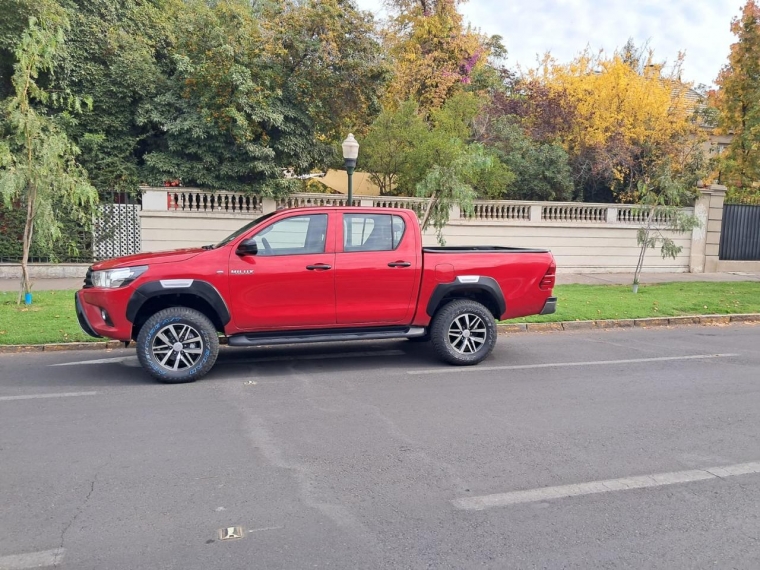 TOYOTA HILUX DX 4X2  2.4 - imagen 7