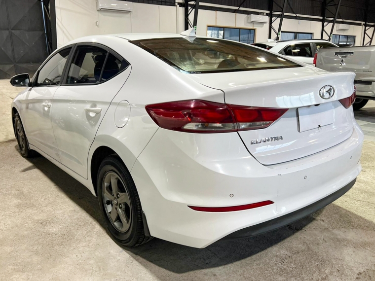 Hyundai Elantra Ad 1.6 2018  Usado en Guillermo Morales Usados