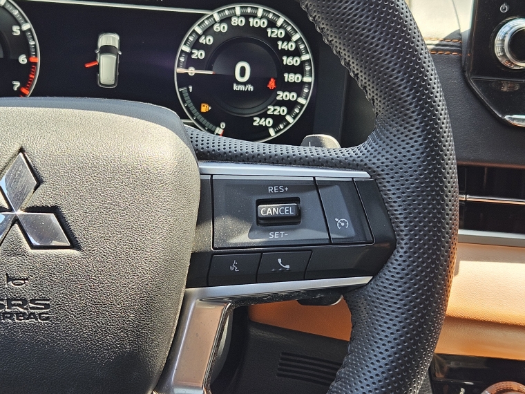 Mitsubishi Outlander Outlander Gls Ltd 4x4 2.5 Aut 2023 Usado en Rosselot Usados