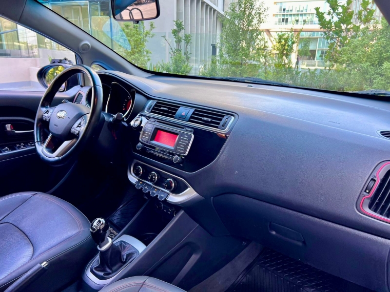 Kia Rio 5 2017 Usado  Usado en Webautos.cl