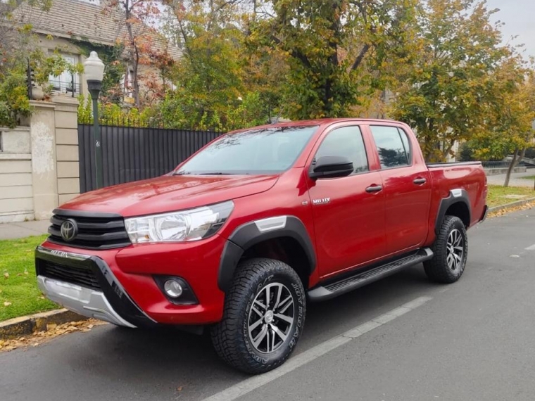 TOYOTA HILUX DX 4X2  2.4 - imagen 3
