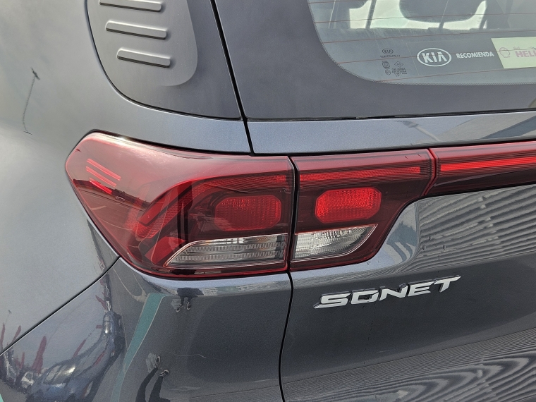 Kia Sonet Sonet Ex 1.5l 6mt 4x2 - 2110 2021 Usado en Rosselot Usados