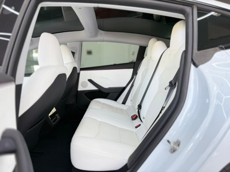 Tesla 3  Model 3 Standard 2025 Usado en Automotriz Olea Flaño