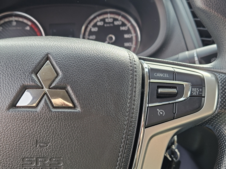 Mitsubishi L200 L200 Work Cr Wf 2.4 2023 Usado en Rosselot Usados