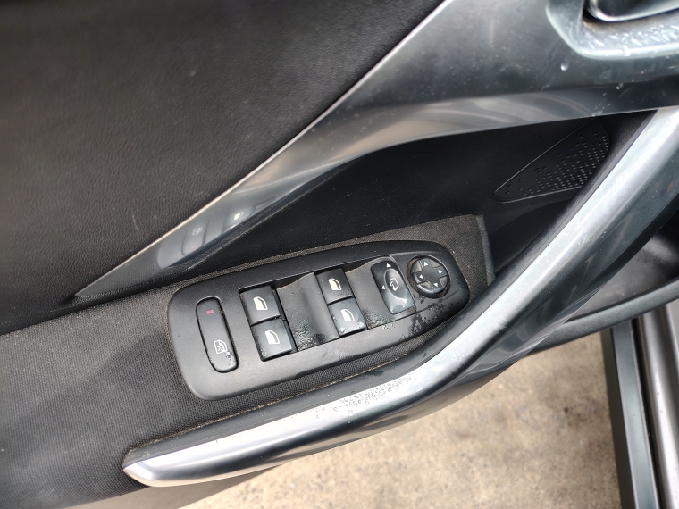 Peugeot 2008 2008 Blue Hdi 1.5 Aut 2020 Usado en Rosselot Usados