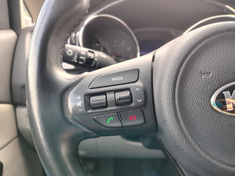 Kia Sorento Grand Carnival Ex 3.3l Gsl 6at 8p Full - 1599 2018 Usado en Rosselot Usados