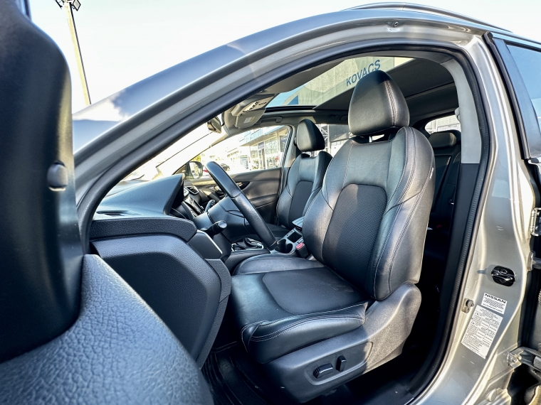 Nissan Qashqai — foto 9 de 19