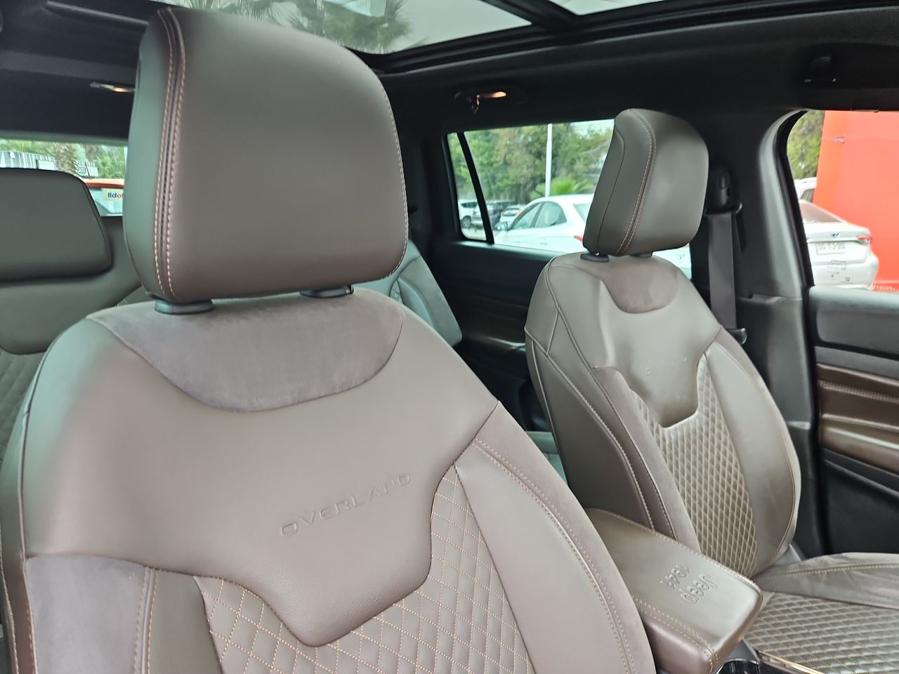 Jeep Commander Commander Overland 1.3 Aut 2023 Usado en Usados de Primera - Sergio Escobar