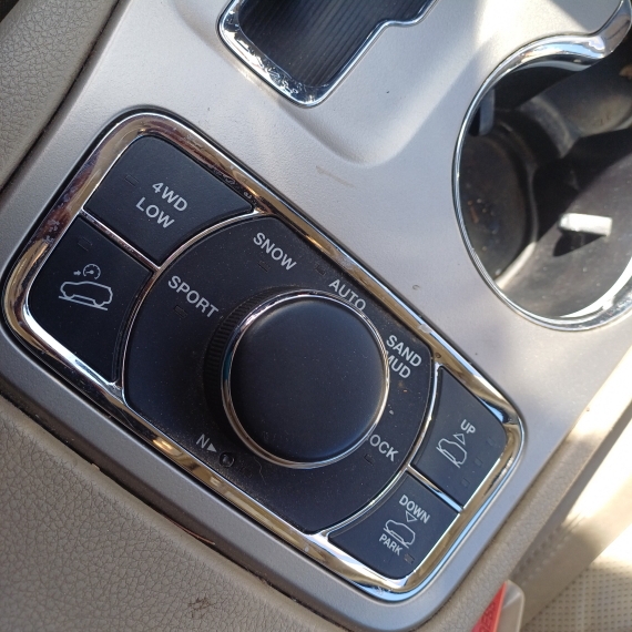 Jeep Grand cherokee G Cherokee Overland 4x4 5.7 Aut 2012 Usado en Rosselot Usados