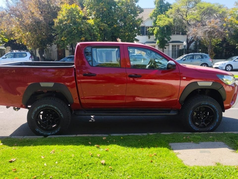 Toyota Hilux Dx 4x4 2.4 2022  Usado en Autos