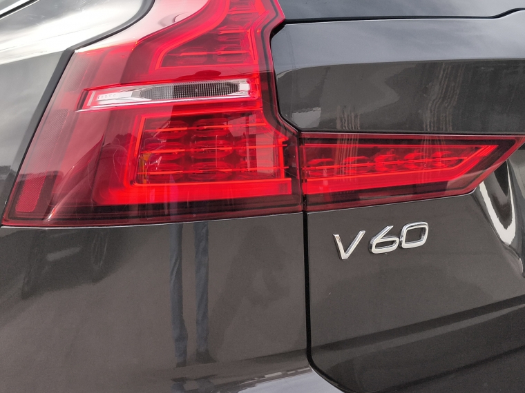 Volvo V60 Cc Ii B5 4x4 2.0 Aut 2023 Usado  Usado en BMW Premium Selection