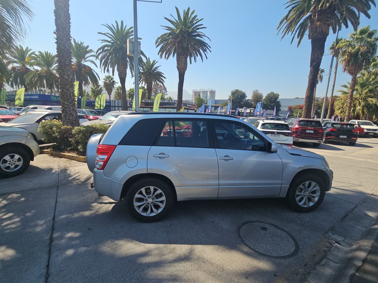 Suzuki Grand nomade Grand Nomade Glx Sport  2.4 2015 Usado  Usado en Webautos.cl