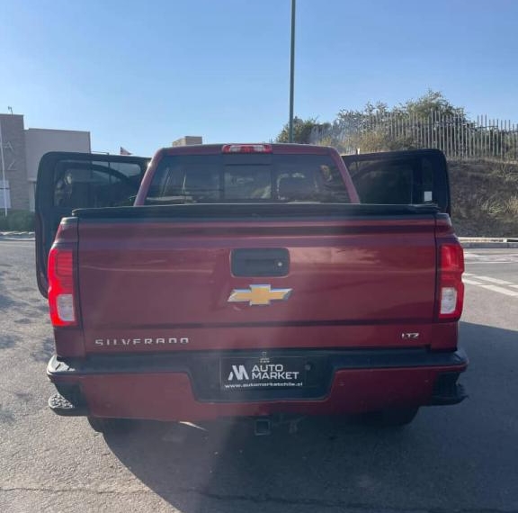 Chevrolet Silverado Dcab 4x4 Sohc 5.3 Aut 2018  Usado en Automarket Chile