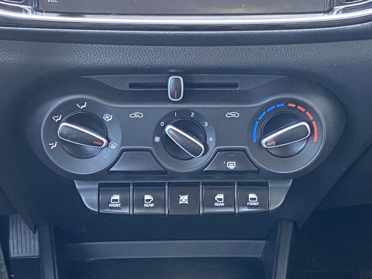 Kia Soluto Soluto 1.4 2023 Usado en Rosselot Usados