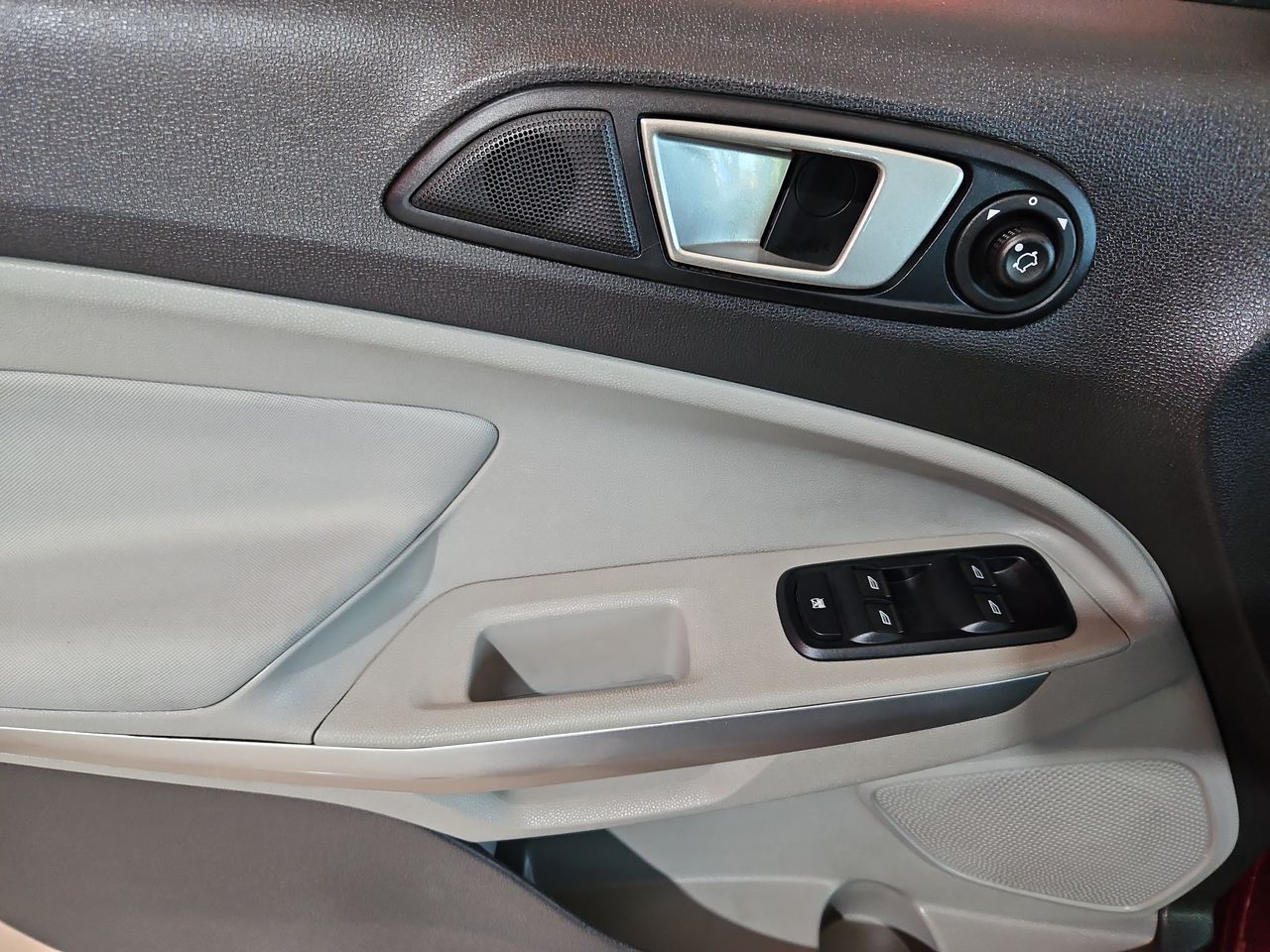 Ford Ecosport Ecosport Titanium 1.6 2017 Usado en Usados de Primera - Sergio Escobar