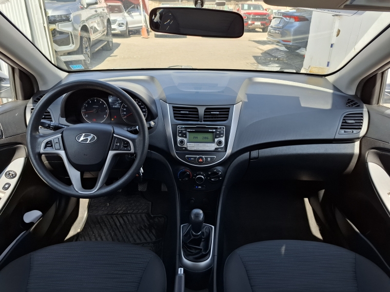 Hyundai Accent Rb 5dr Gl Av Ab 2015 Usado  Usado en Kovacs Usados