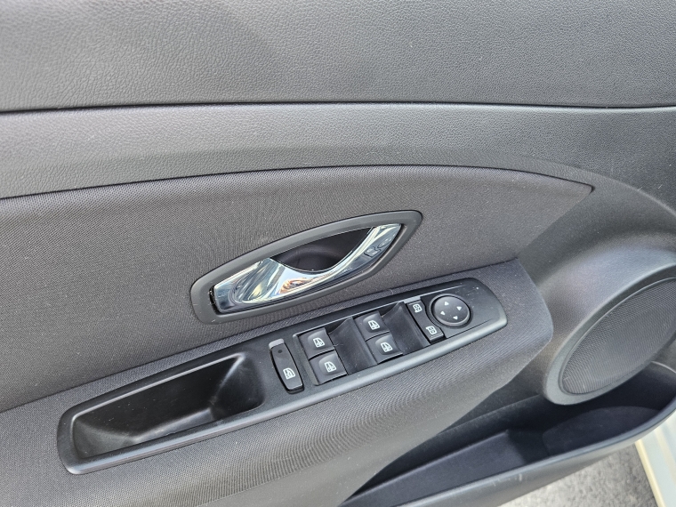 Renault Fluence Expression At 2.0 2014 Usado  Usado en Kovacs Usados