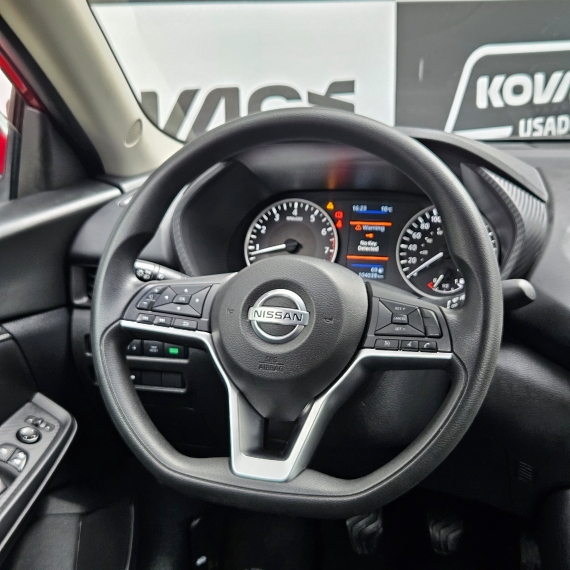 Nissan Sentra 2.0 Advance  Mt 2022 Usado  Usado en Kovacs Usados