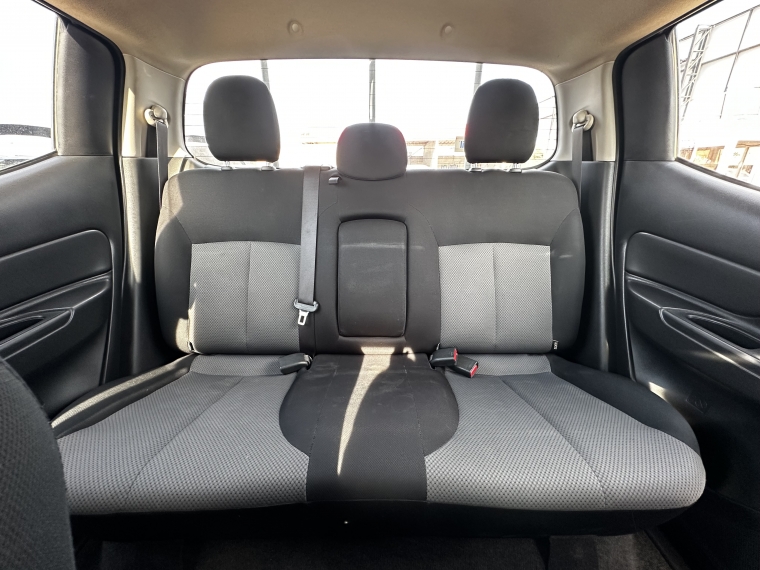 Mitsubishi L200 L200 D/c 2.4 Work Cr 4x2 Wf Doble Airbag Cc Mn 2023 Usado en Rosselot Usados