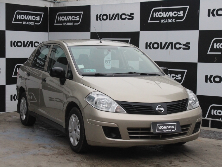 Nissan Tiida 1.6  Sedan  Mt 2015 Usado  Usado en Kovacs Usados