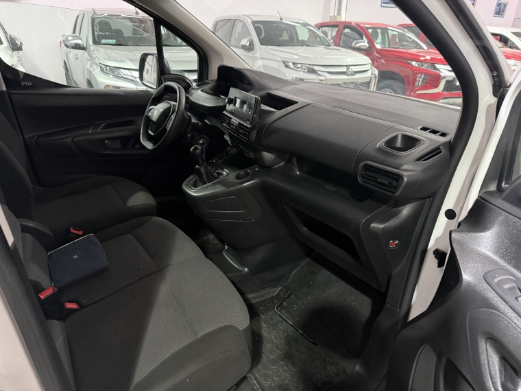 Peugeot Partner L1 Full 2022  Usado en Automotriz Villalobos
