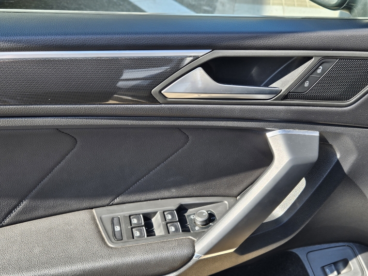 Volkswagen Tiguan Tiguan At 4x4 2.0 Sunroof 2019 Usado en Rosselot Usados