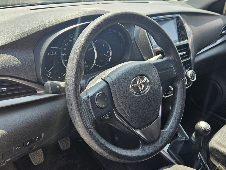 Toyota Yaris Yaris Sedan Otto 1.5 2022 Usado en Rosselot Usados