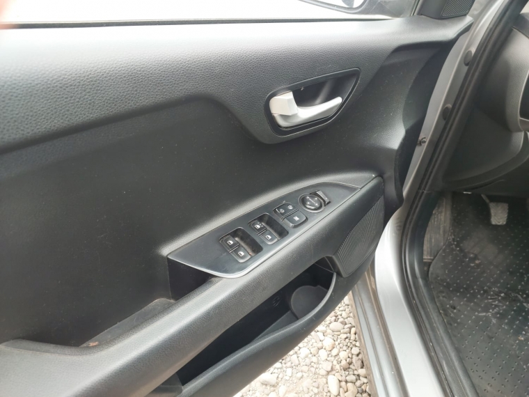 Kia Rio Rio 4 2024 Usado Usado en Webautos.cl Kia Rio Rio 4 2024 Usado Usado en Webautos.cl