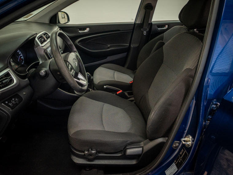 Hyundai Verna  1.4 Cb Plus Mt5 4p 2022 Usado  Usado en Webautos.cl
