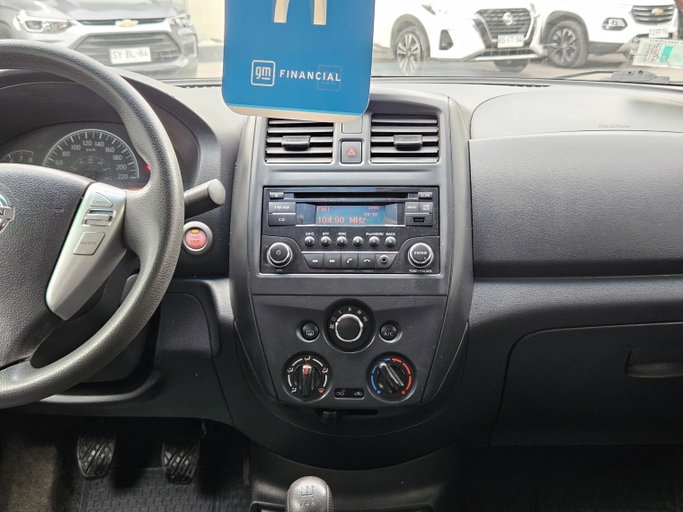 Nissan Versa 1.6 Sense  Mt 2015 Usado  Usado en Kovacs Usados