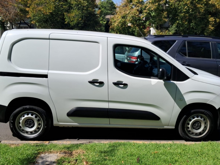 Peugeot Partner Bluehdi 1.5 2023  Usado en Autos