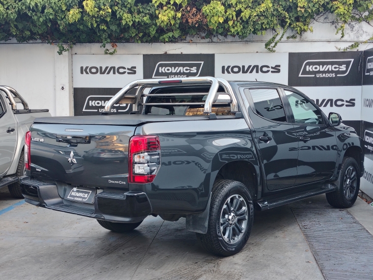 Mitsubishi L200 2.4 Td Dakar Crs Hp At  4x4  Doble Cabina 2023 Usado  Usado en Kovacs Usados