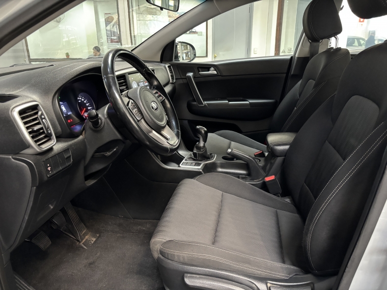 Kia Sportage Lx 2.0l Gsl 6mt 2wd 2019  Usado en Grass & Arueste