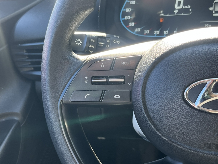 Hyundai I-20 — foto 16 de 22