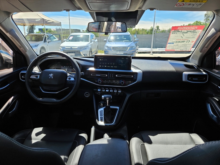 Peugeot Landtrek — foto 9 de 19