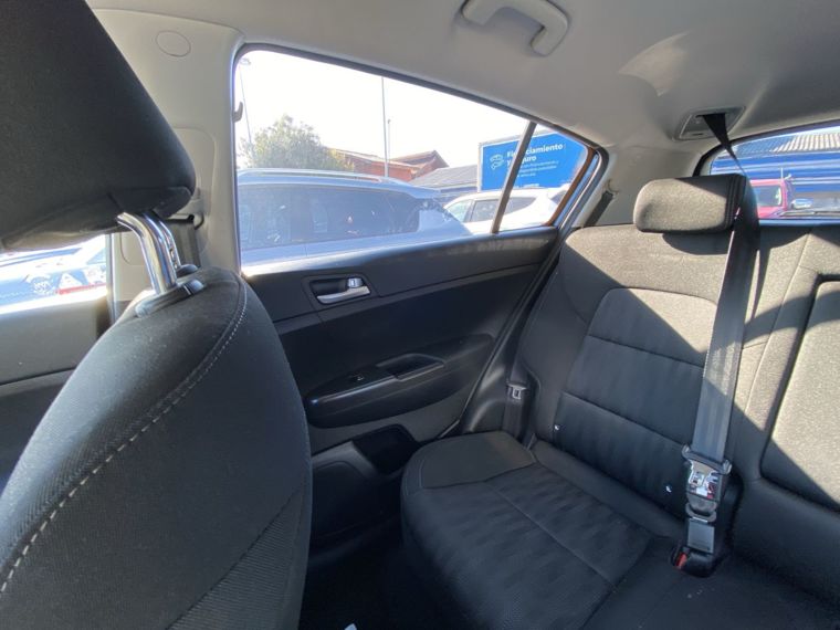 Kia Sportage 2.0 Lx 2wd 6at 5p 2022 Usado  Usado en Webautos.cl