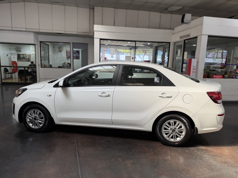 Kia Soluto Lx 1.4l Ac 5mt Full 2023  Usado en Grass & Arueste