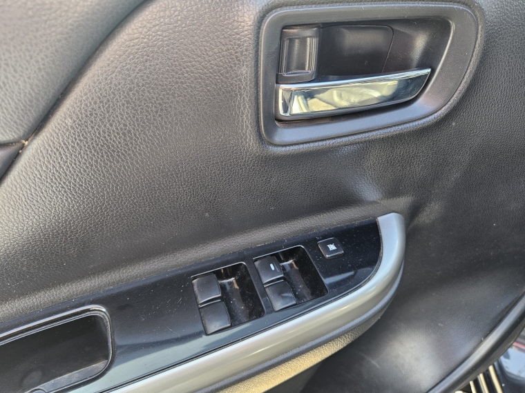 Mitsubishi L200 L200 Dakar Hp 4x4 2.4 2022 Usado en Rosselot Usados