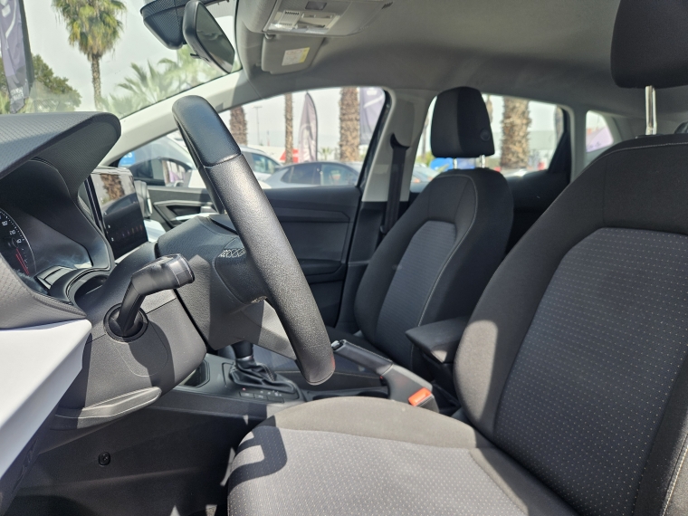 SEAT Ibiza — foto 14 de 20