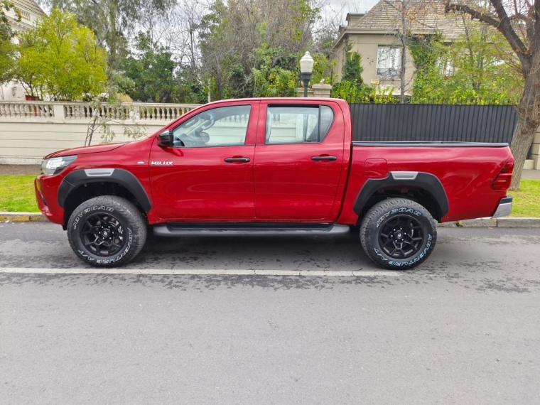 Toyota Hilux — foto 3 de 18